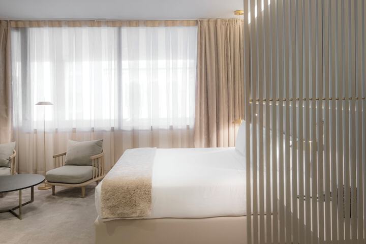 Room 28 of 101