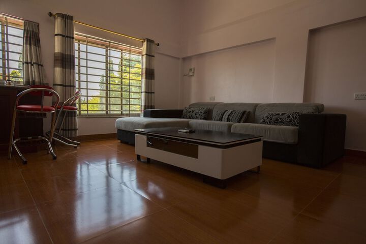 Room 27 of 36