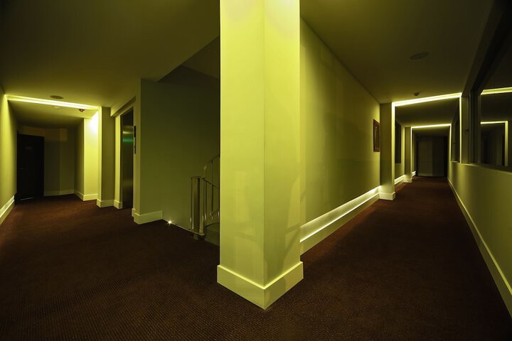 Ballroom/Hall 40 of 47