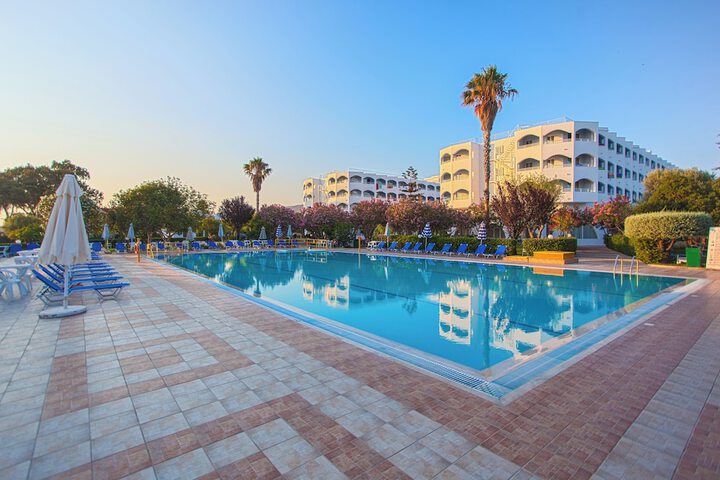 Pools & Facilities
