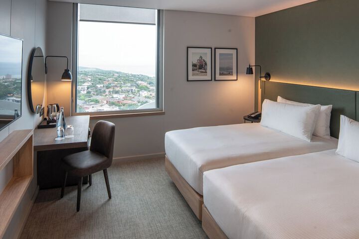 Room 25 of 74