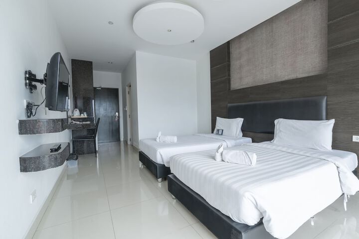 Room 16 of 140