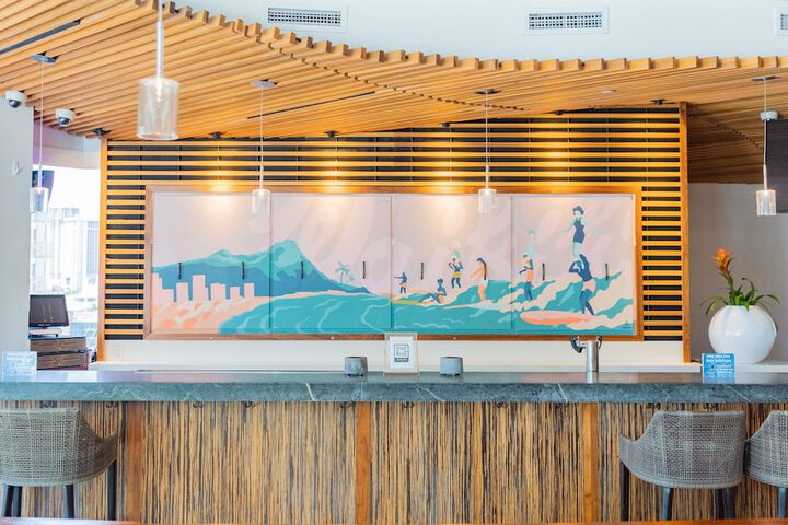 Lobby lounge