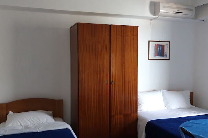 Room 20 of 76