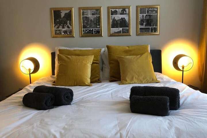 Room 11 of 43