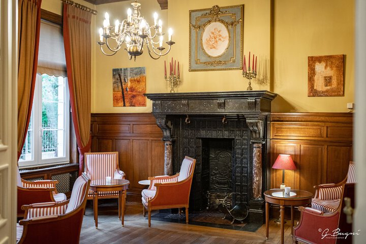 Guest Lobby