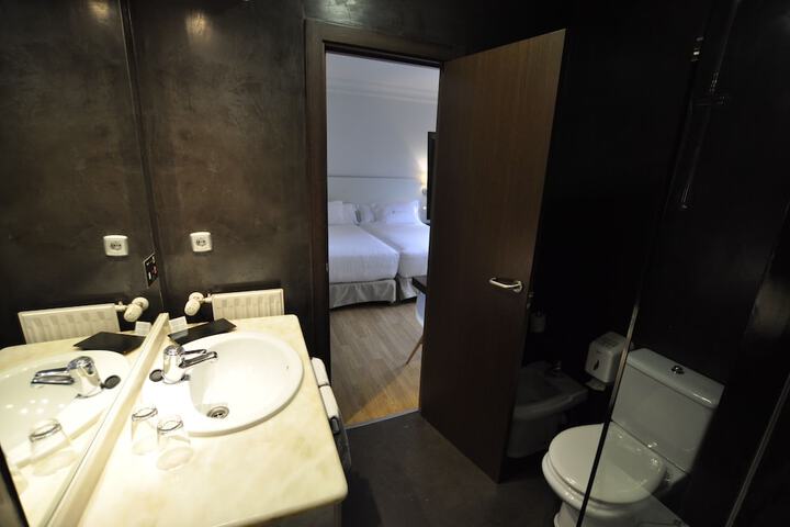 Bathroom Interior Photo