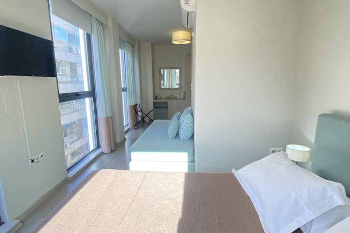 Room 21 of 69