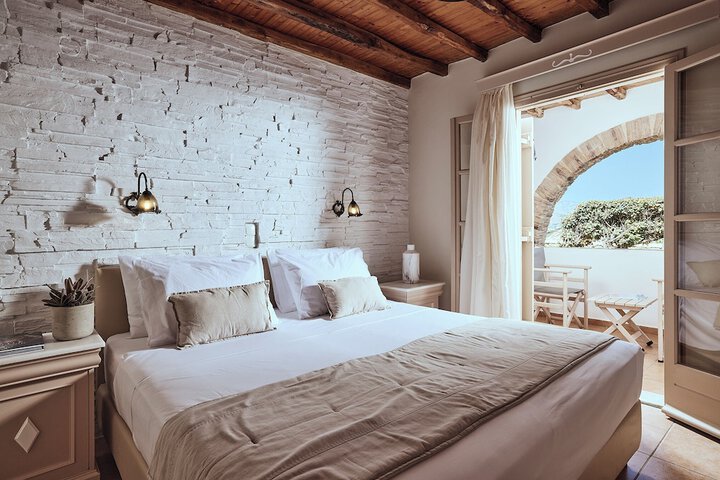 Room 48 of 93