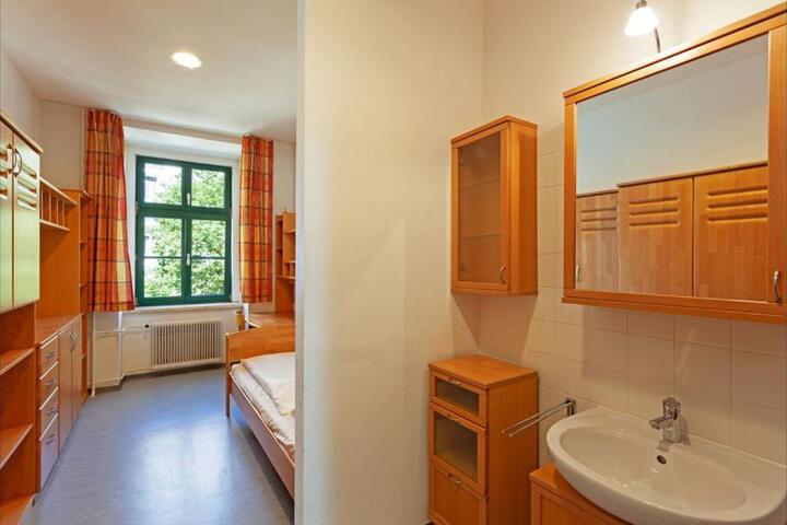 Photo 18