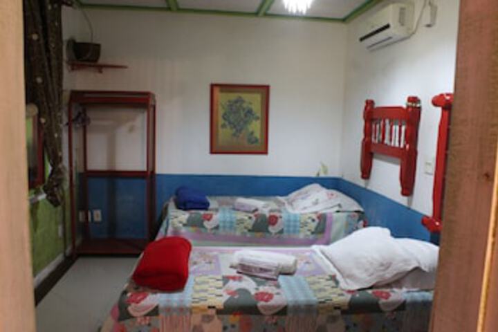Room 10 of 114