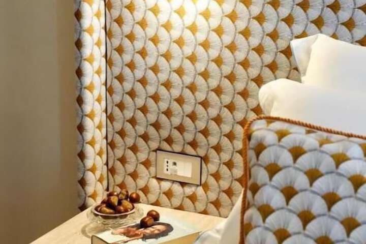 Room 4 of 27