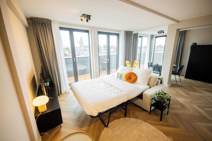 Room 48 of 215