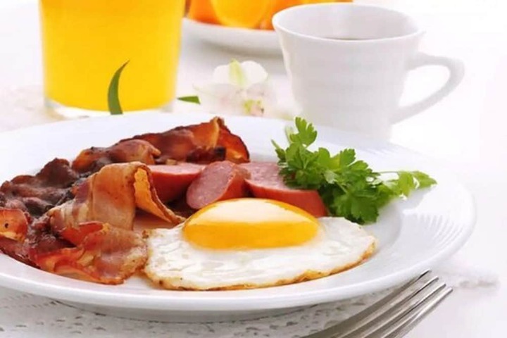 Breakfast meal