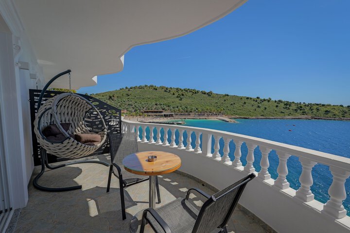 Terrace/Patio 104 of 141