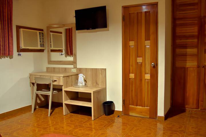 Room 23 of 42