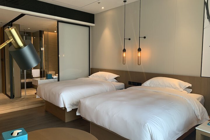 Room 19 of 49