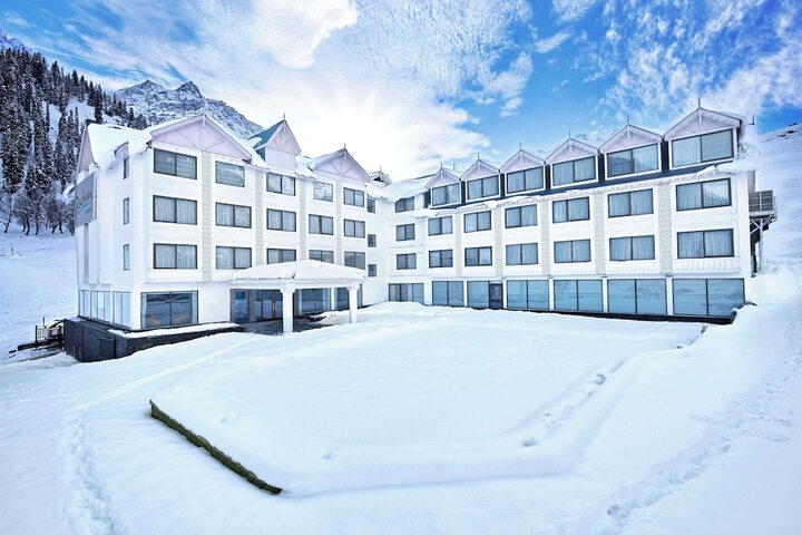 Exterior of Radisson Hotel Sonamarg