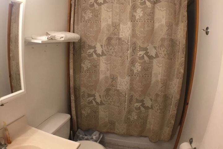 Room 15 of 17