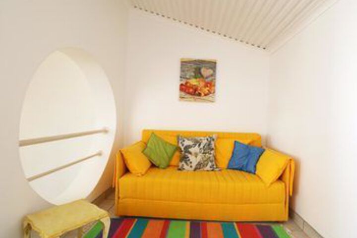 Room 13 of 29