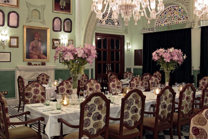 Dining 34 of 73