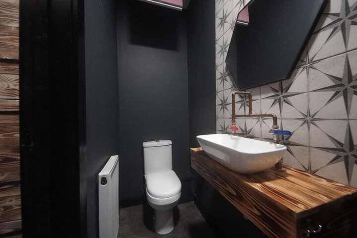 Room 19 of 25