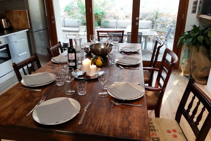 Dining 16 of 42