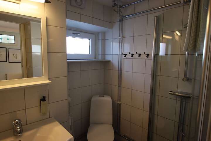 Room 7 of 62