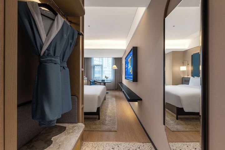 Room 11 of 54