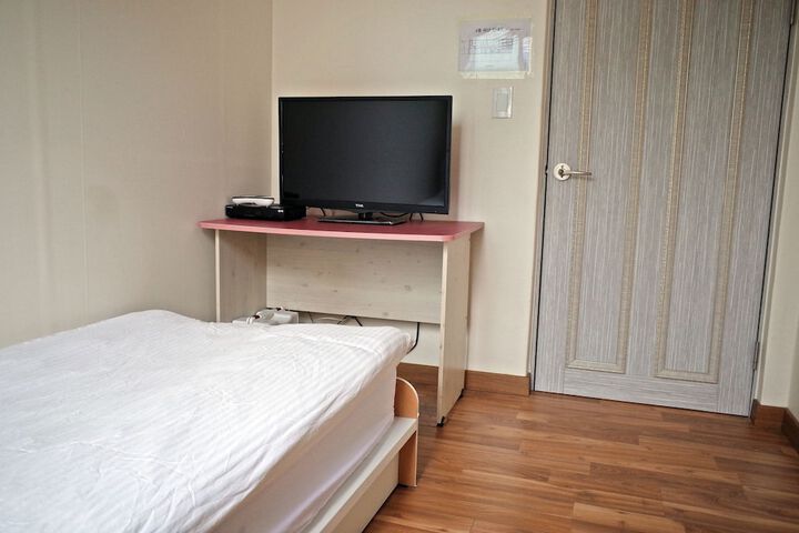 Room 11 of 59