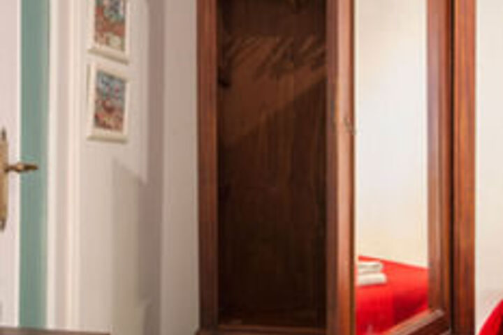 Room 64 of 161