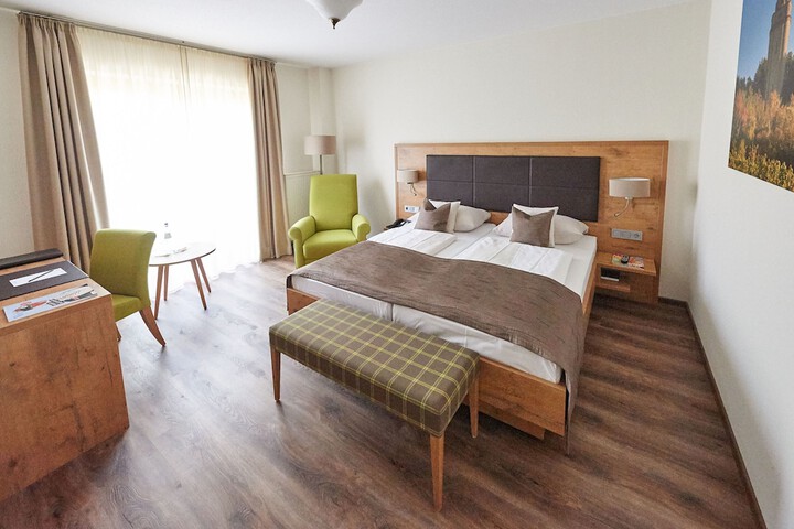 Room 3 of 56