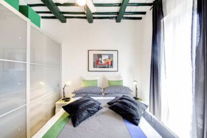 Room 141 of 330