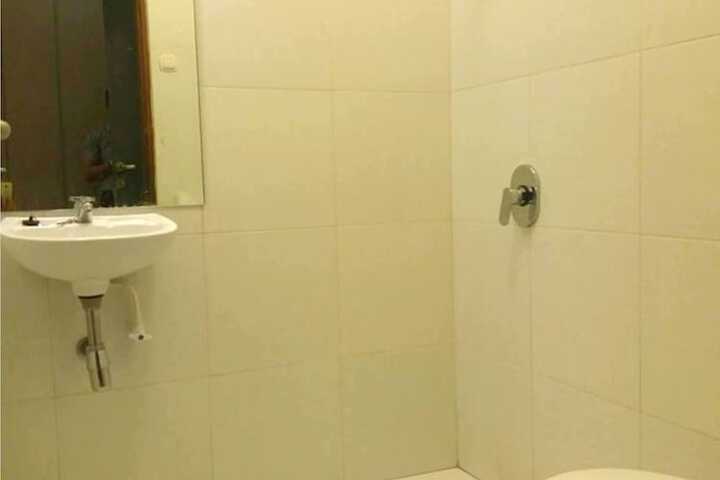 Clean Restrooms