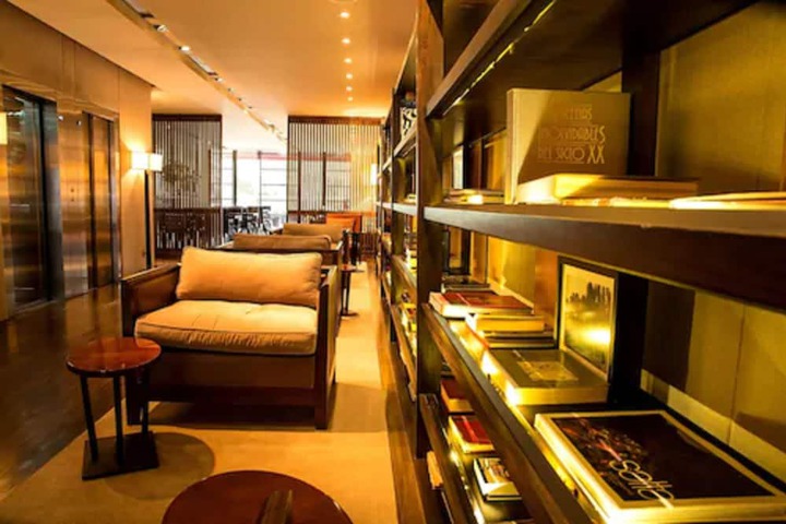 Guest Lobby