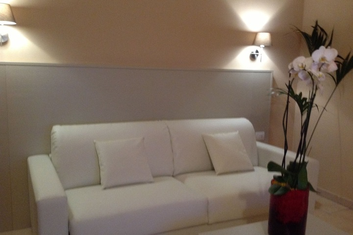 Room 12 of 44