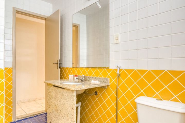 Room 40 of 50