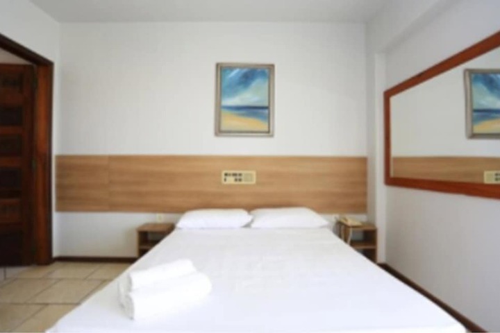 Room 12 of 44