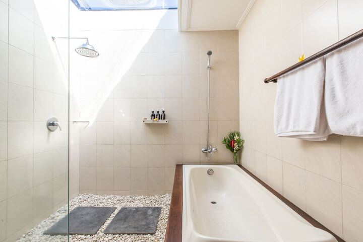 Bath Interior