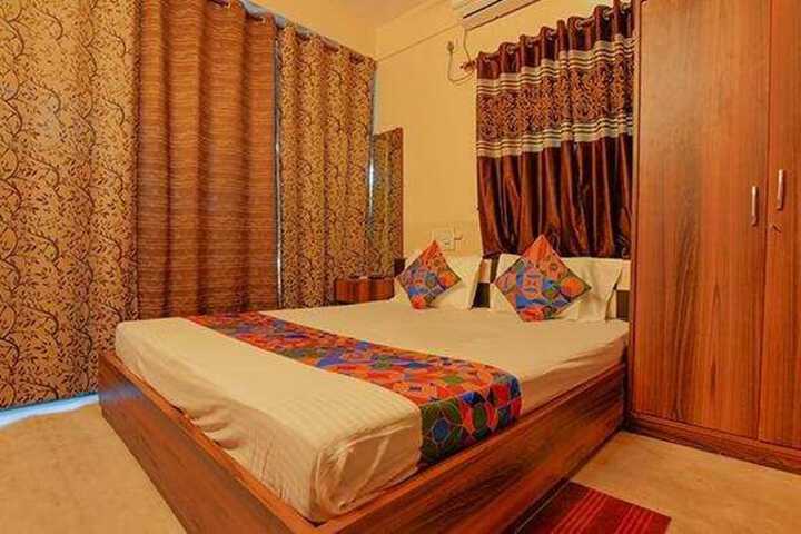 FabHotel Yatika Residency