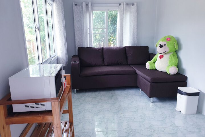 Room 8 of 16