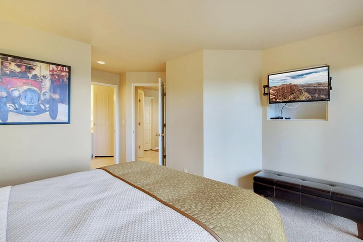Room 2 of 19