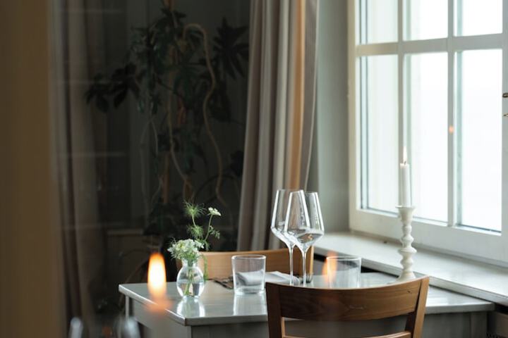 Dining 37 of 61