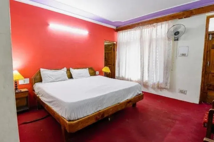 Room 3 of 12