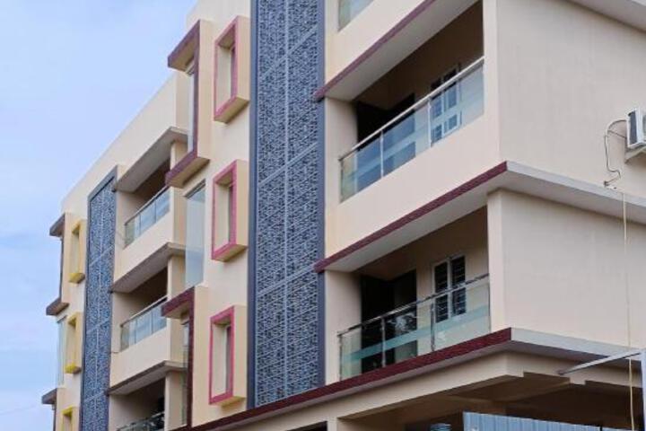 Neighbour Inn - Near Chennai Trade Centre & Miot Hospital