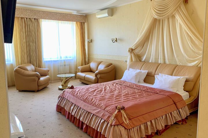 Room 26 of 74