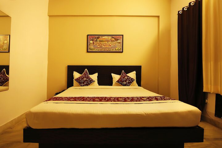 Room 8 of 21