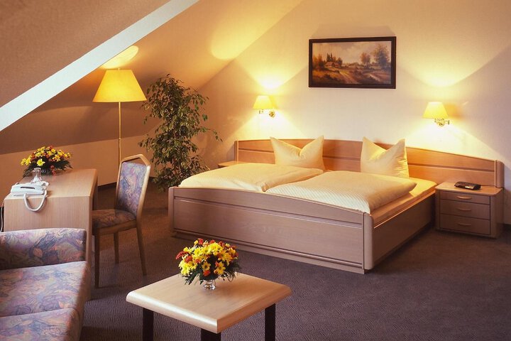 Room 8 of 60
