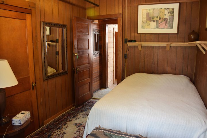 Room 19 of 151