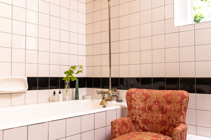 Room 2 of 21